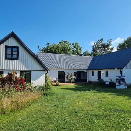4B Oesterlen Bed & Breakfast Tomelilla Luaran gambar