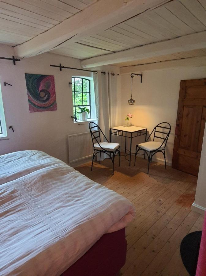 4B Oesterlen Bed & Breakfast Tomelilla Luaran gambar