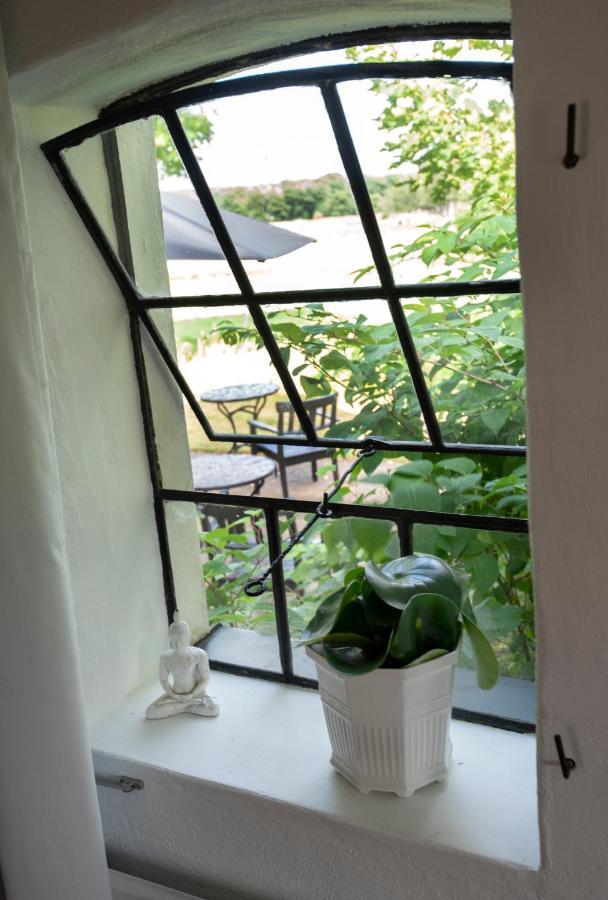 4B Oesterlen Bed & Breakfast Tomelilla Luaran gambar