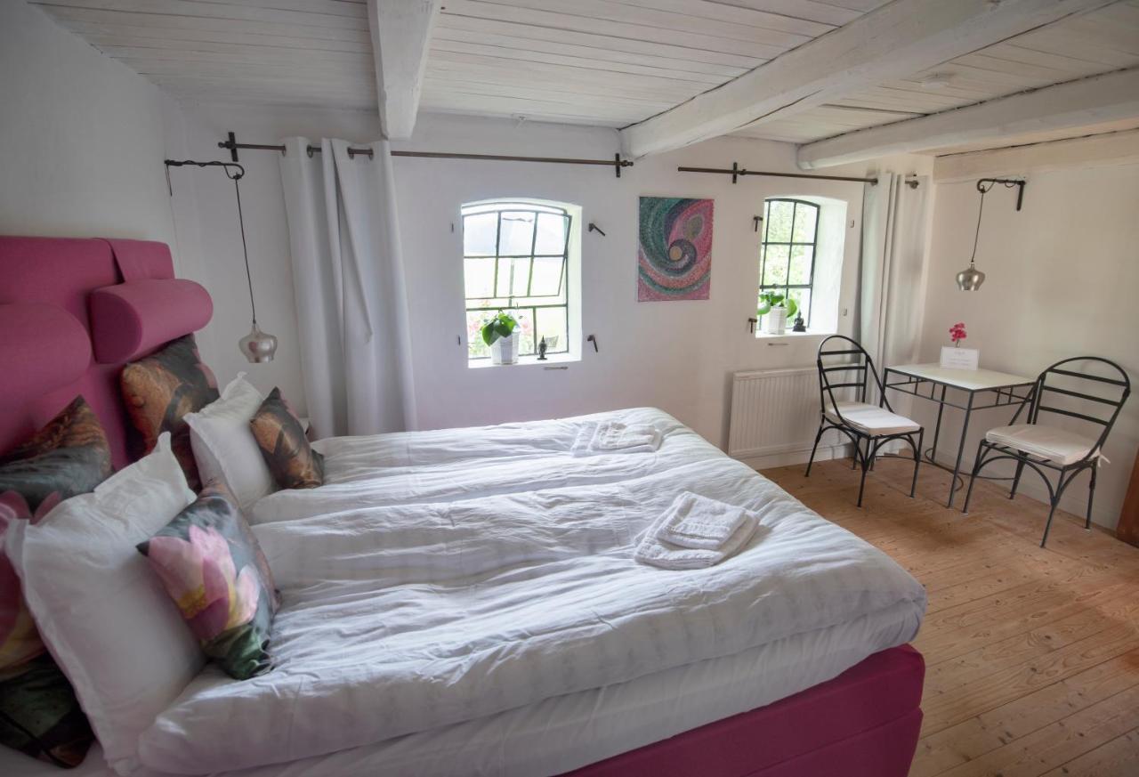 4B Oesterlen Bed & Breakfast Tomelilla Luaran gambar
