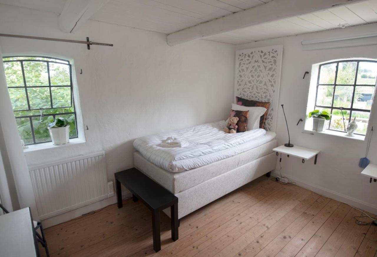 4B Oesterlen Bed & Breakfast Tomelilla Luaran gambar